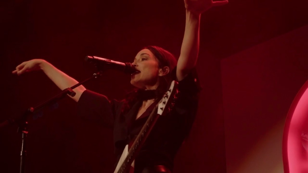 St. Vincent on the All Born Screaming tour