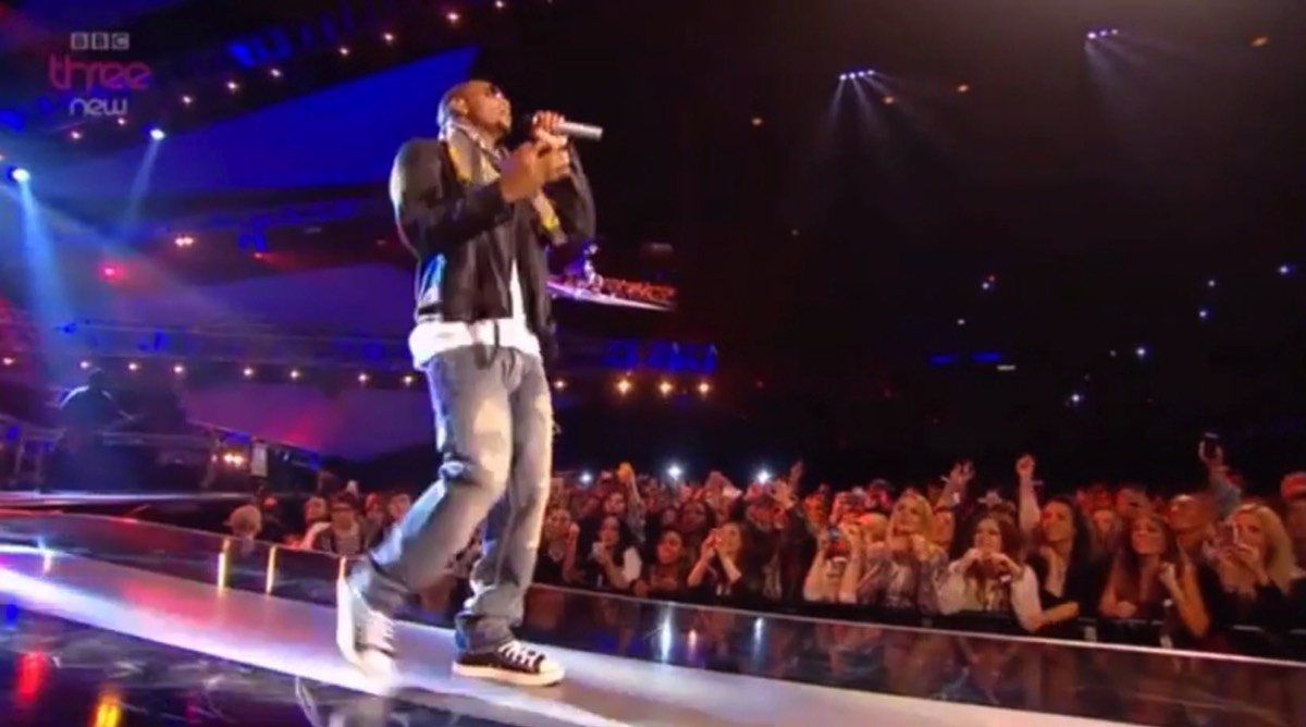Trey Songz — “Simply Amazing”